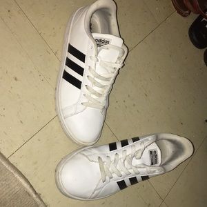 Adidas Cloadfoam sneakers